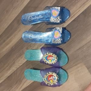 Girls play shoes Disney princess
